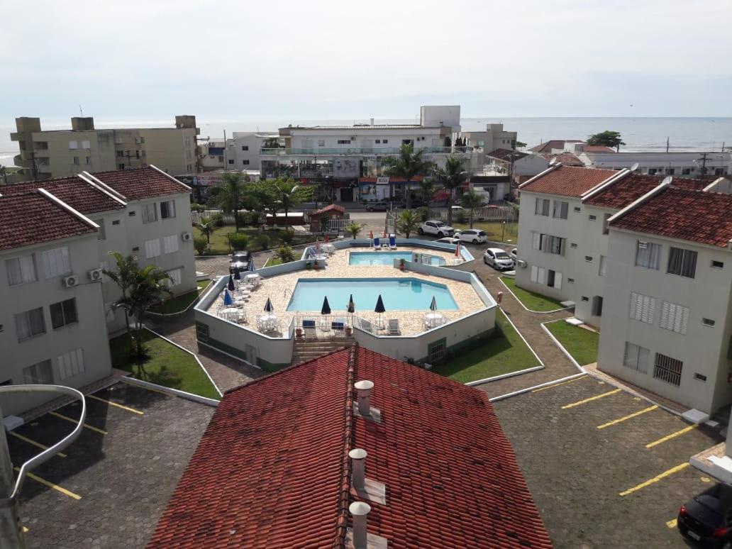 APTO ESPETACULAR a 50 m do Mar em Condomínio com PISCINAS MARAVILHOSAS Guaratuba Exterior foto